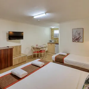 Bryants Motel Roma